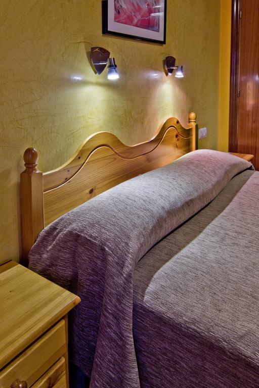 Hotel Dona Blanca Albarracín Rom bilde