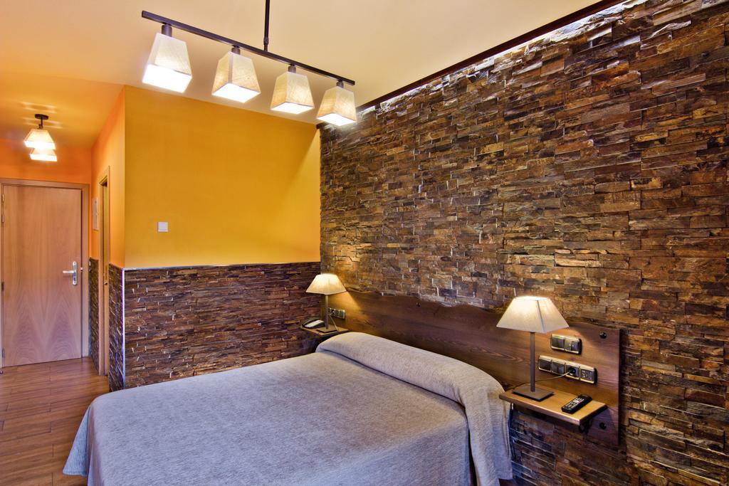 Hotel Dona Blanca Albarracín Rom bilde