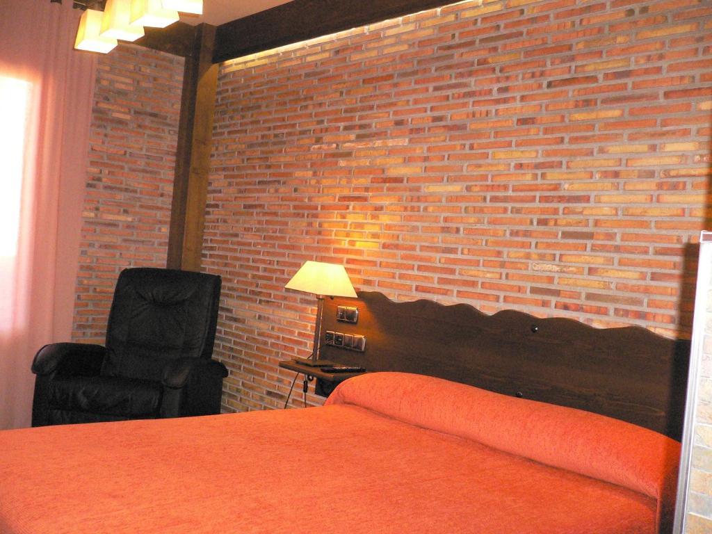 Hotel Dona Blanca Albarracín Eksteriør bilde
