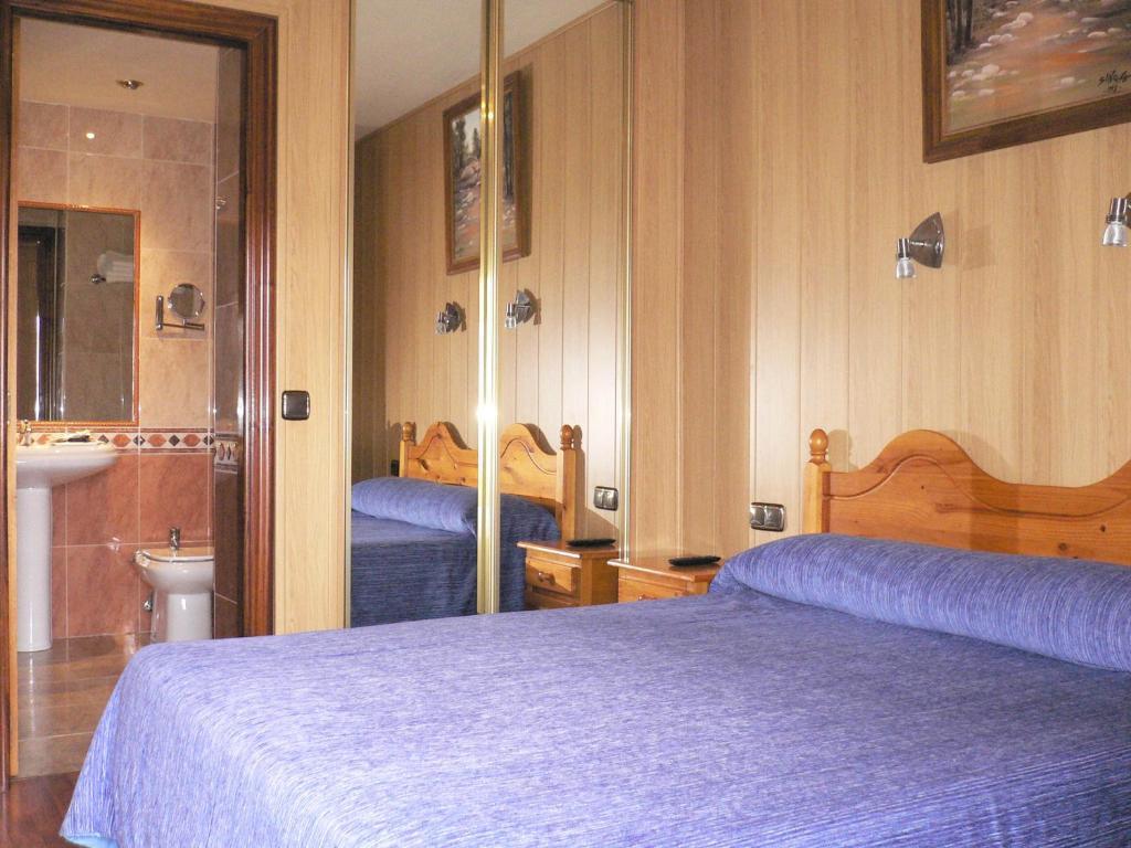 Hotel Dona Blanca Albarracín Eksteriør bilde