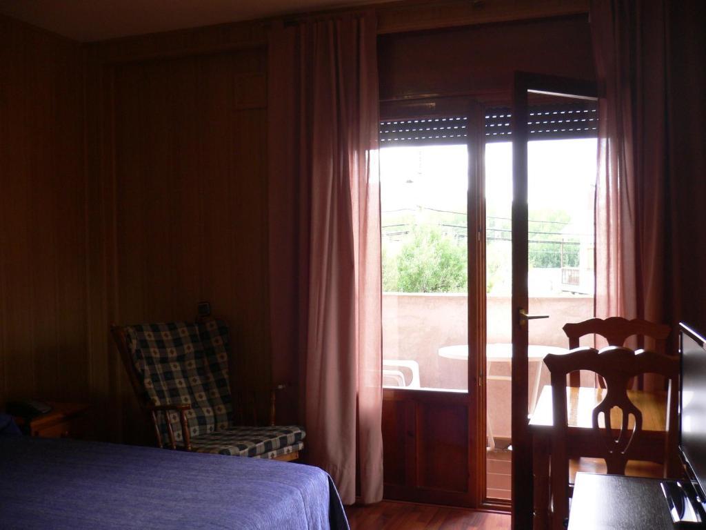 Hotel Dona Blanca Albarracín Eksteriør bilde